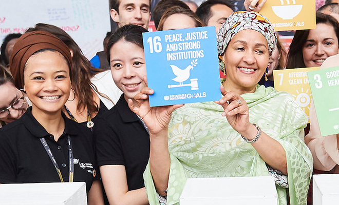 Peacebuilding is at the core of SDG 16. Here Deputy Secretary-General of the United Nations, Amina Mohammed, meets with businesses and NGOs to promote the SDGs.